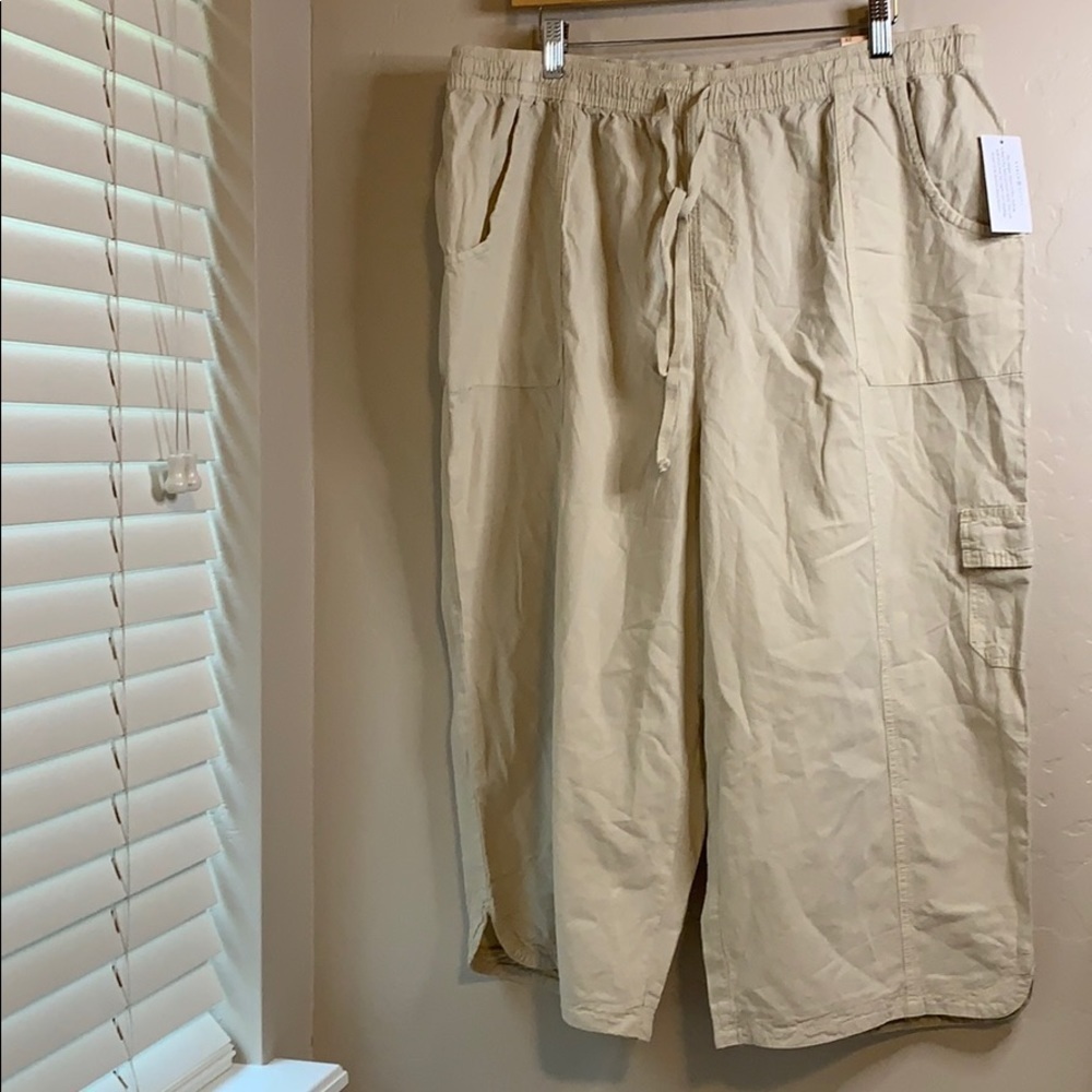 Karen Scott Tan Capri